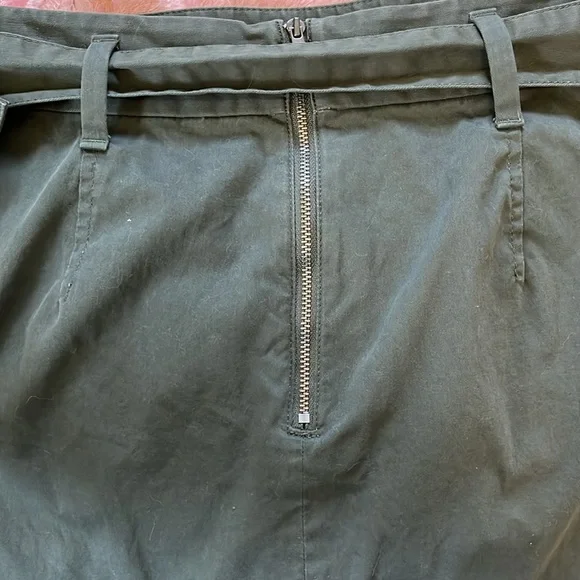 Banana Republic Utility Wrap Skirt in Flight Jacket Green - Picture 8 of 10